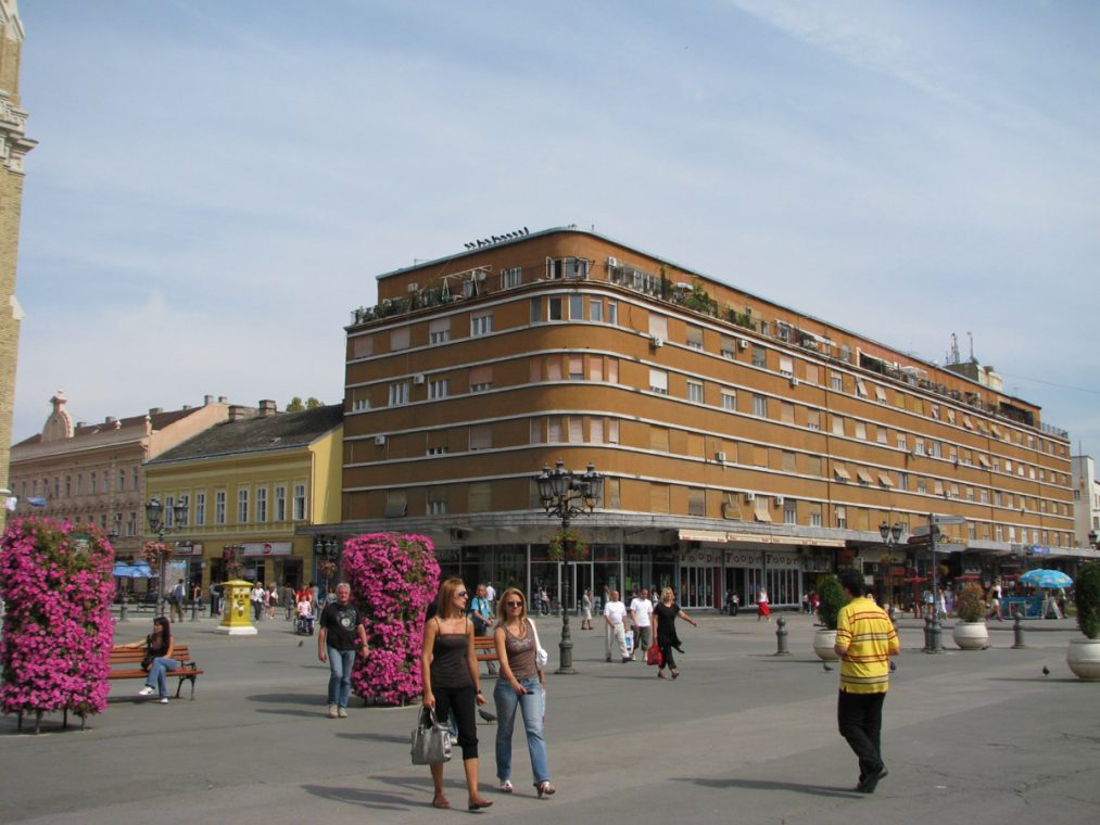 Hotel Putnik pre požara i rekonstrukcije
