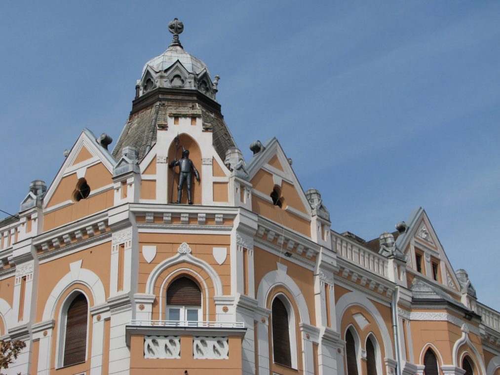Vitez stražari nad centralnim trgom
